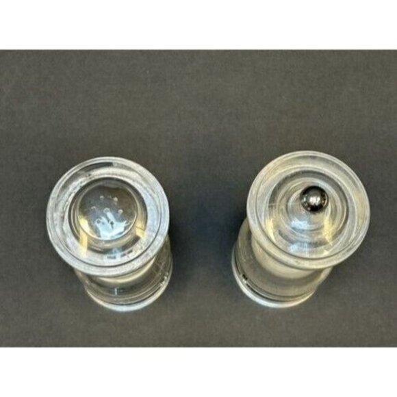Mr Dudley Lucite Acrylic Salt and Pepper Mill Grinder Shaker Clear Mid Century - Picture 4 of 9